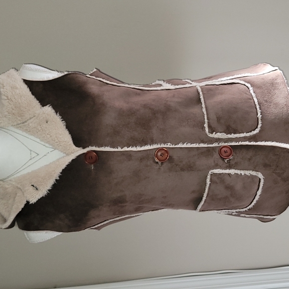 Mifresia Suede Cloth Vest - Picture 5 of 5